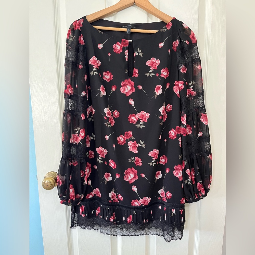 White House Black Market Dress Black Floral Sheet Sleeves with Lace